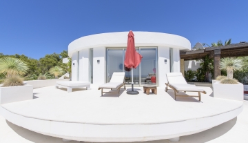 Resa Estates modern villa for sale te koop Cala Tarida Ibiza house .jpg